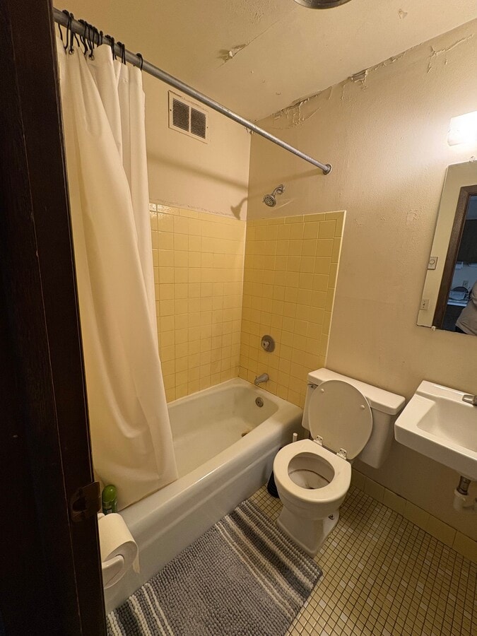 Photo - 111 S Bassett St Unidad 202