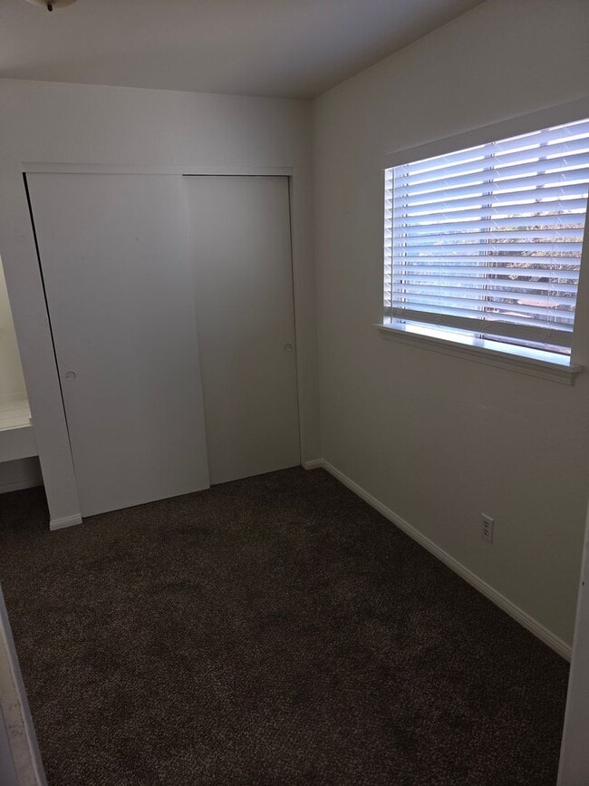 562 N 8th St Unidad C