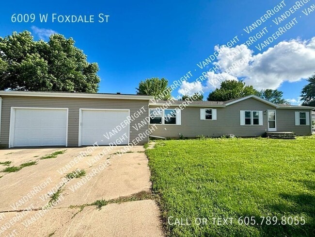 Building Photo - 6009 W Foxdale St Rental