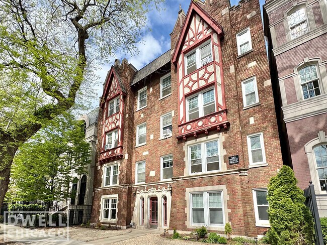 Photo - 2100 N Dayton St Unit S