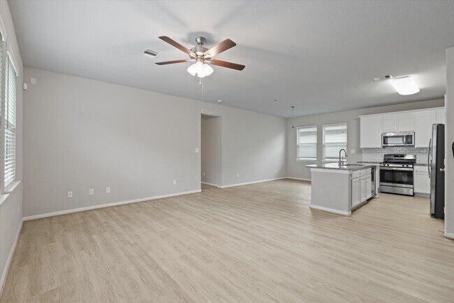 Photo - 5308 CJ Walker Ln