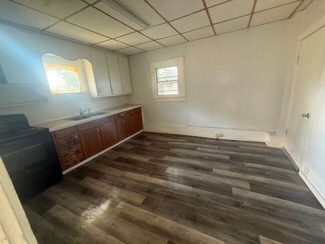 Photo - 64 Poplar Ave Unit 1