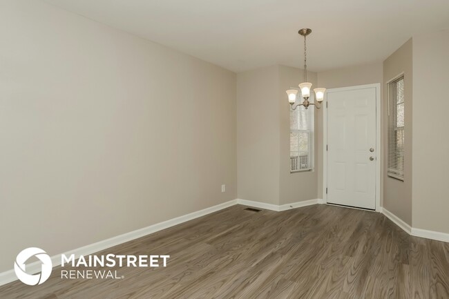 Photo - 1234 Justin Ln