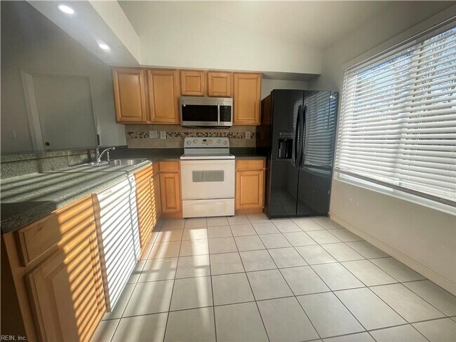 Photo - Modern Ranch Living in Indian Lakes - 3 Bedrooms, 2 Bathrooms