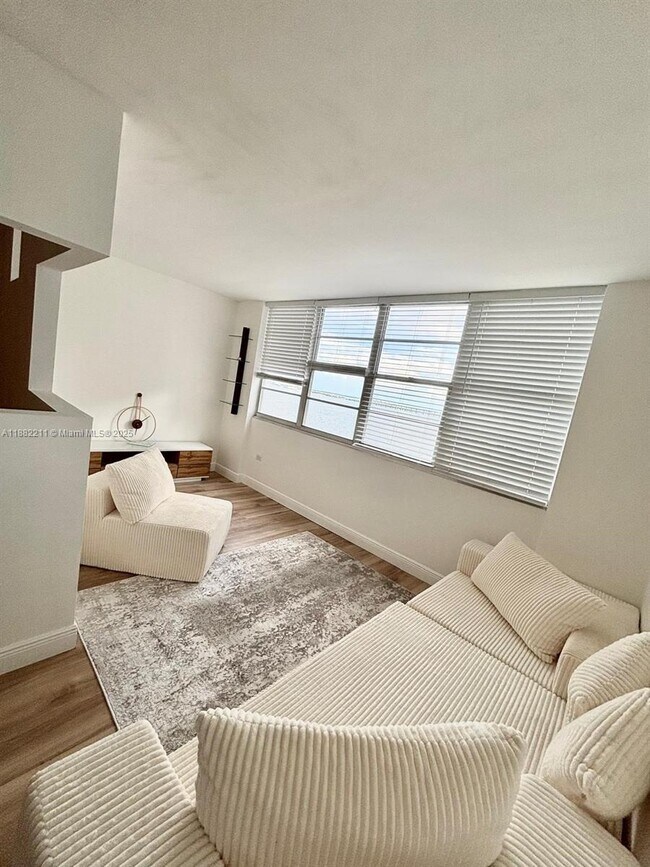 Photo - 801 Brickell Bay Dr Unit 1066