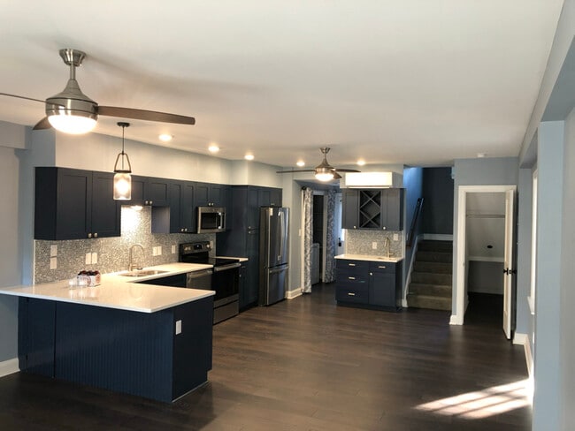 Photo - 1833 Thomas St