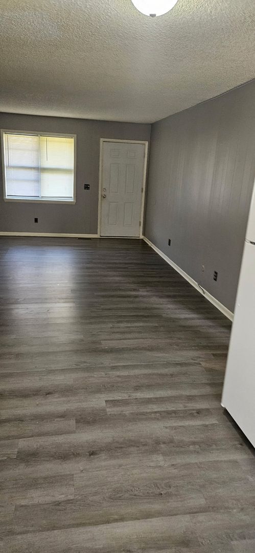 Building Photo - 5408 S Hutchinson Ct Unit B3