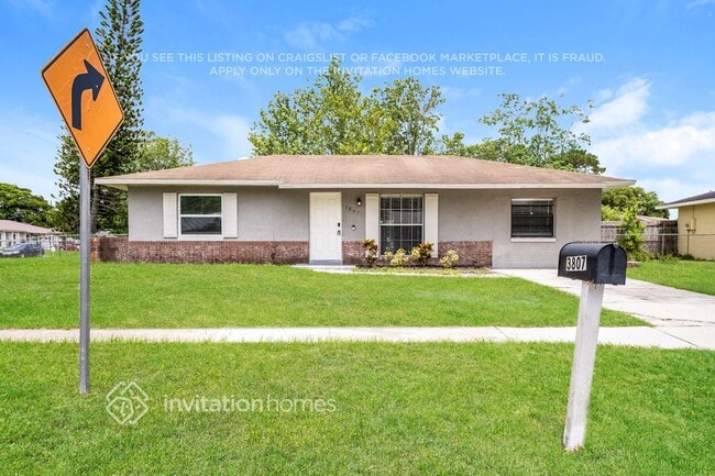 Building Photo - 3807 Spoonbill Ave