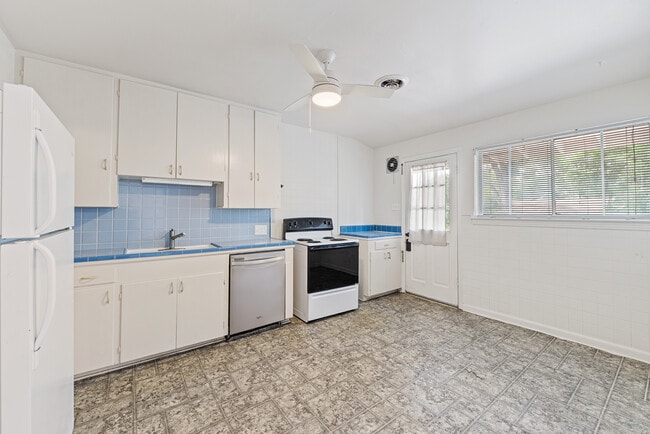 Photo - 417 W Gramercy Pl Unidad 3