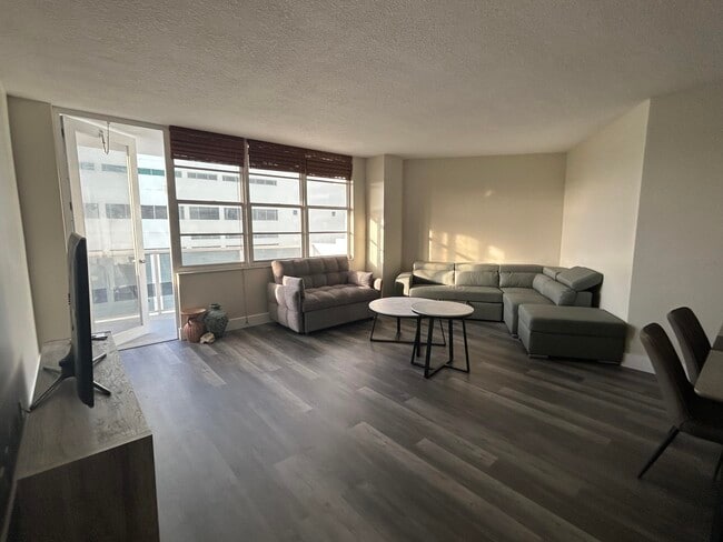 Photo - 3725 S Ocean Dr Condo Unit 721