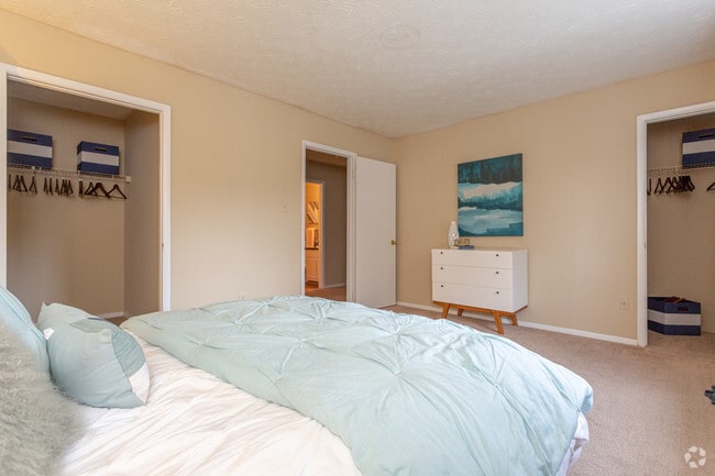 2BR, 1.5BA - 1,235 SF