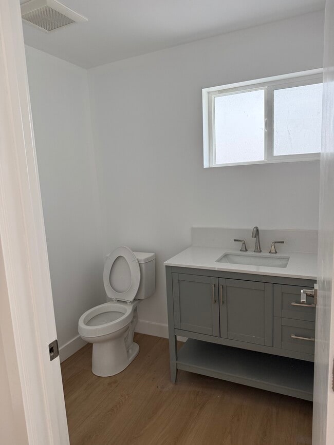 Photo - 2028 7th Ave Unidad 2 Beds 1.5 Baths - Apartment