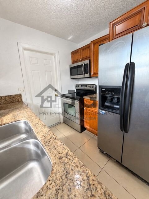 Photo - 4321 NE 2nd Ave