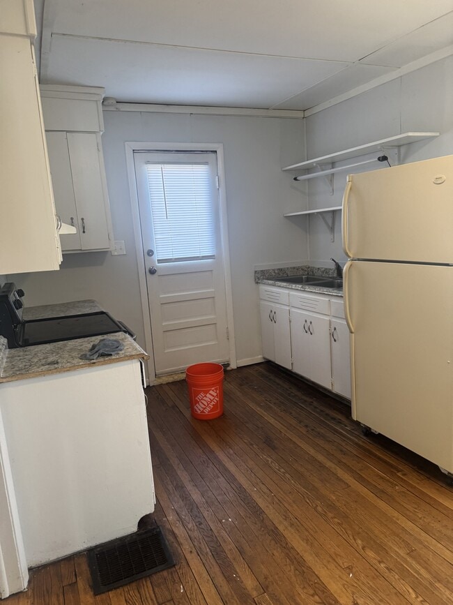 70 Highlawn St