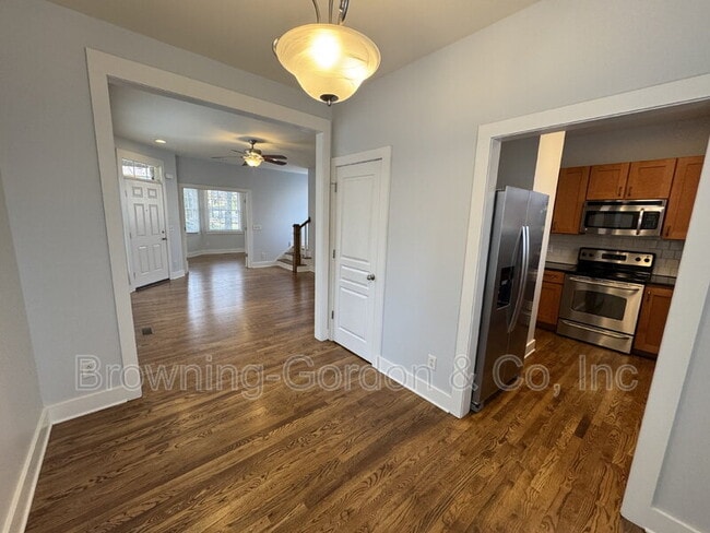 Photo - 1410 Caldwell Ave Unit #4