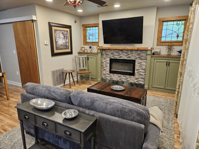 Photo - 2179 Puter Creek Rd