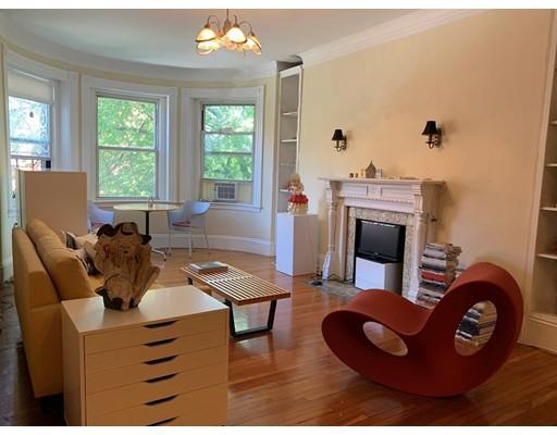 150 Newbury St Unidad 3AF