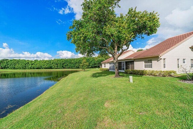 7922 Sandy Pointe Dr