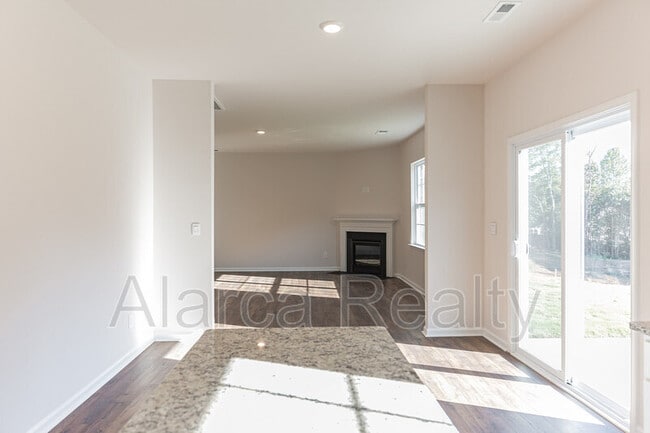 Photo - 114 Sequoia Frst Dr