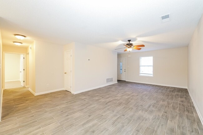 Photo - 4793 Northwood Hills Dr