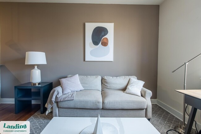 Photo - 1820 E Broad St Unidad 221.1407026