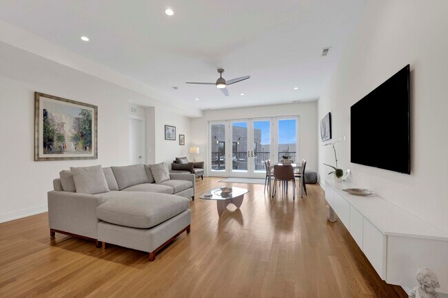 Photo - 4024 N Lincoln Ave Unit 4C