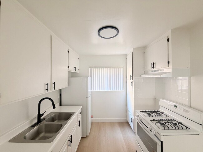 1651 W. 147th St
