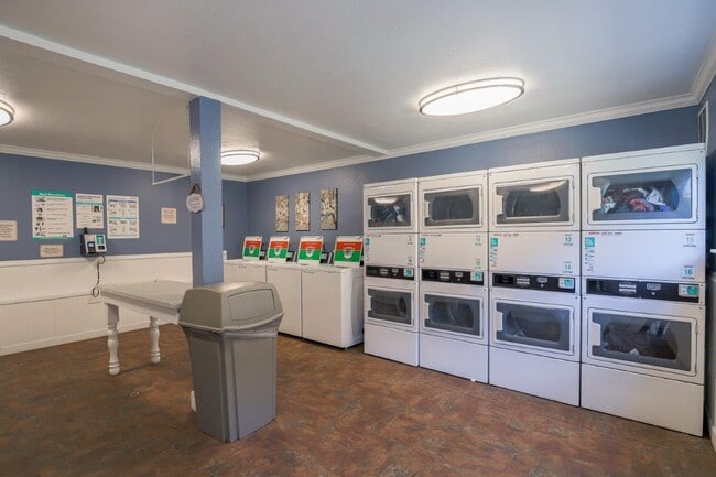 Photo - Parkview Poway Apartments | Comfortable Living in the Heart of Poway!