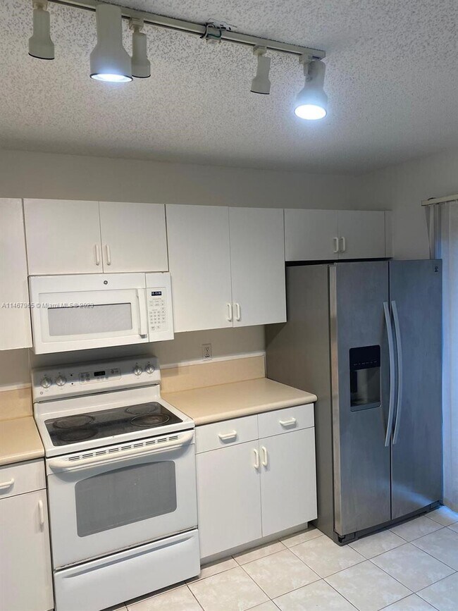 Photo - 6815 Sienna Club Dr