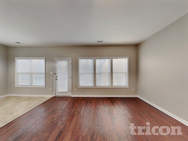 Photo - 4053 Laurel Glen Dr