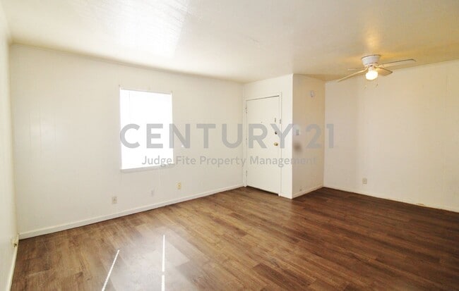 Photo - Cozy 1/1 Fourplex Unit On A Corner Lot In Weatherford For Rent!