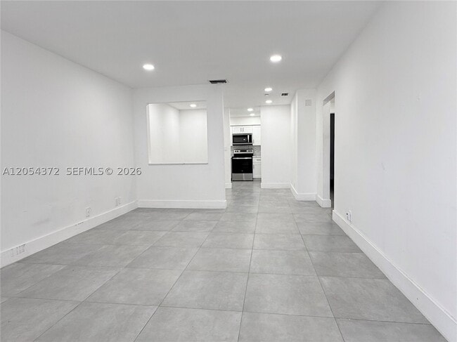 1470 NW 22nd St Unit 2