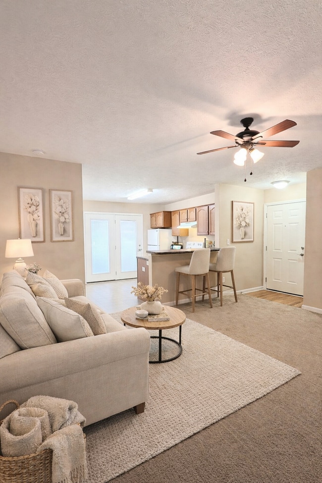 Photo - 6807 West Pages Lane