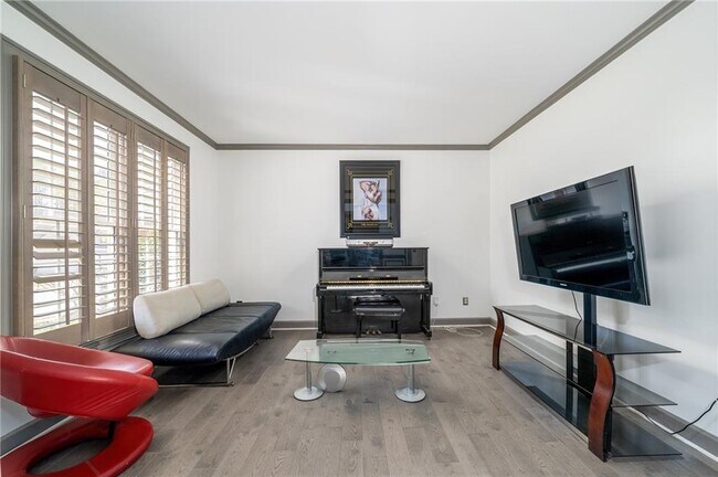 Photo - 12553 Kensington Blvd