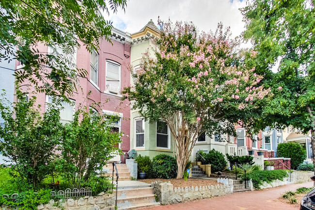 Building Photo - 37 Randolph Pl NW Rental