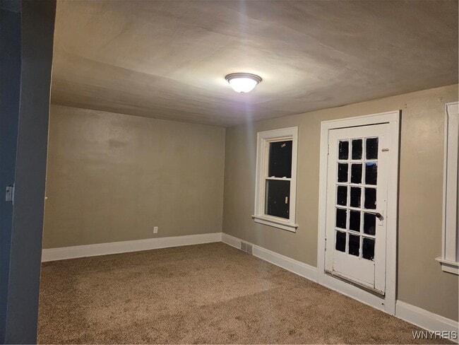 Photo - 626 Lisbon Ave