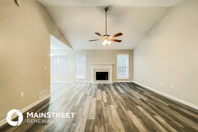 Photo - 107 Johnny Ln