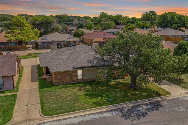 Photo - 2319 Indigo Ln