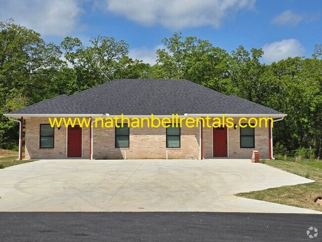 Building Photo - 269 Chisholm Trail Unit 269 Rental