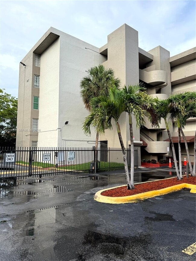 Photo - 802 NW 87th Ave Unidad 321