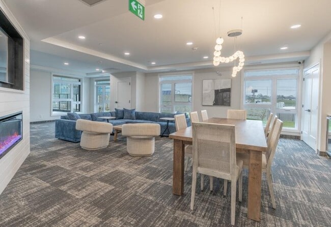 Photo - 1540 Venetian Blvd Unité 204