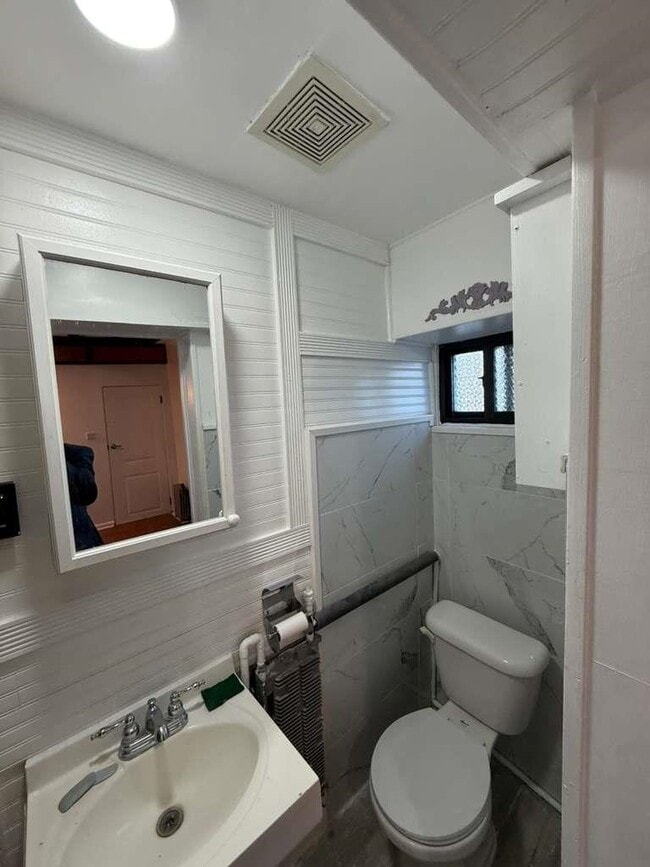 Photo - 9005 Riverside Pl Unit 1