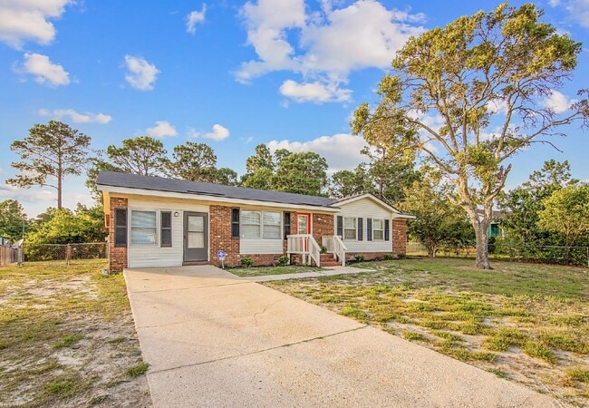 Photo - 3 Bed, 2 Bath Nest Near Cape Fear Valley