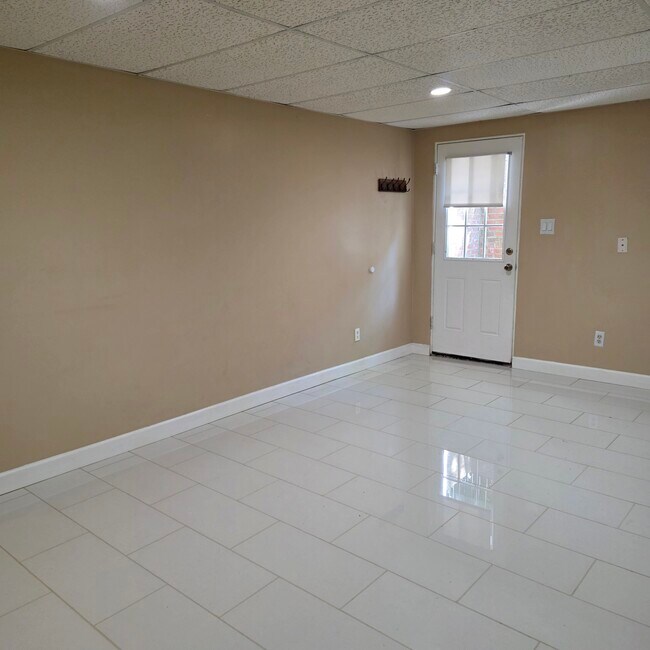 Photo - 11913 Seven Locks Rd Unit Accessory Apartment