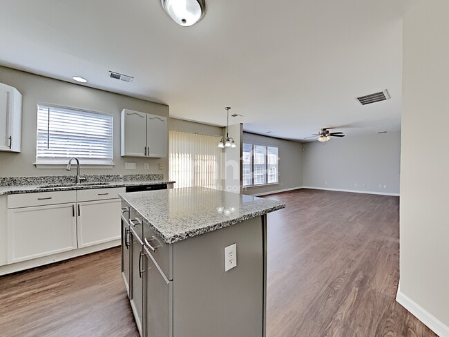 Photo - 113 Barrington Dr