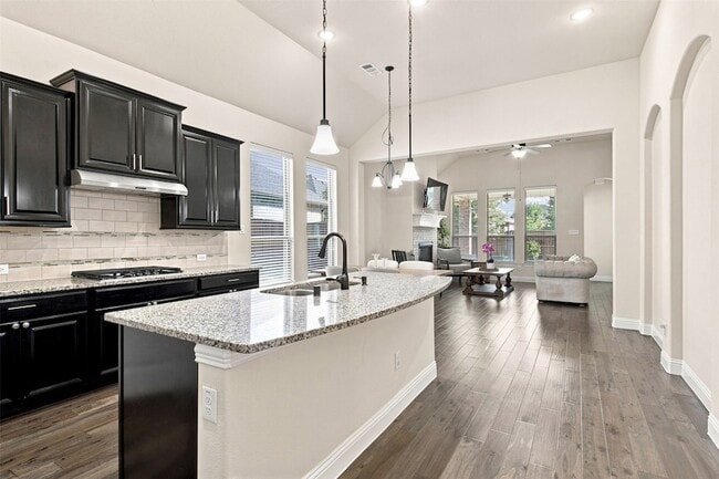118 Lavender Ln