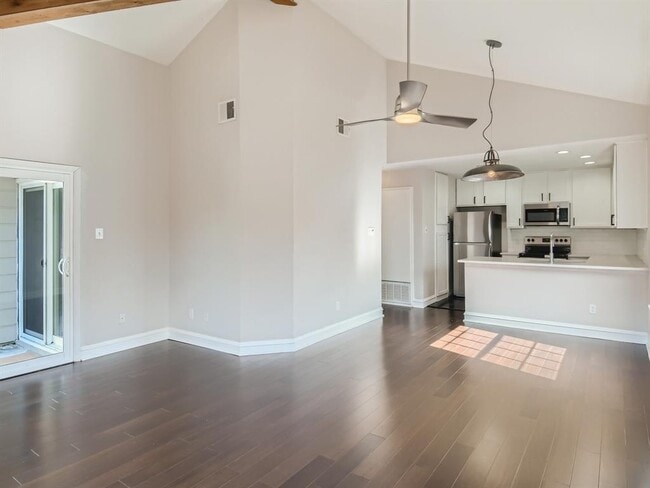 Building Photo - 1748 Ohlen Rd Unit 41 Rental