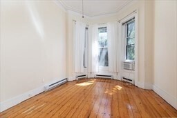 Building Photo - 75 Chandler St Unit 3 Rental