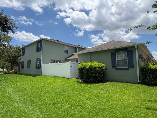 14873 Evergreen Oak Loop