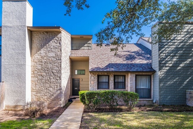 Building Photo - 14122 Churchill Estates Blvd Unit 1402